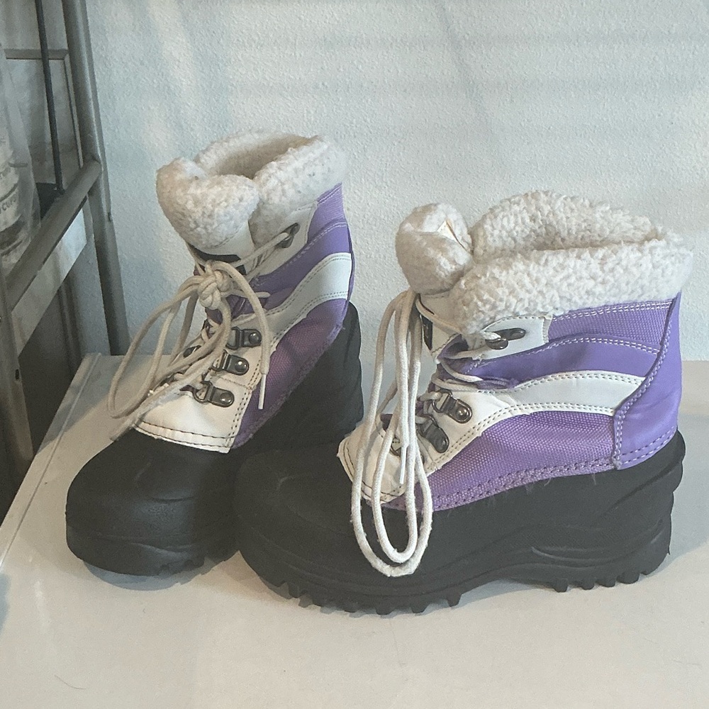 Cold Front Girls Sleigh Bell Winter Snow Boots Size 2